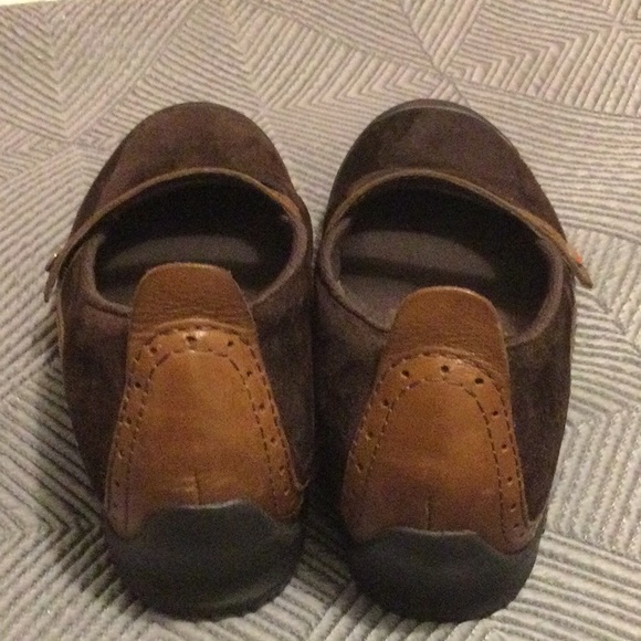 Merrell size 8 brown leather and suede Mary Jane shoes for women - Picture 7 of 11